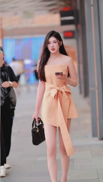 揭秘网络红人的八卦世界