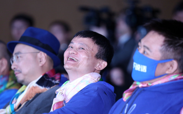 文章凭什么敢跟媒体玩到底?揭秘娱乐圈公关内幕