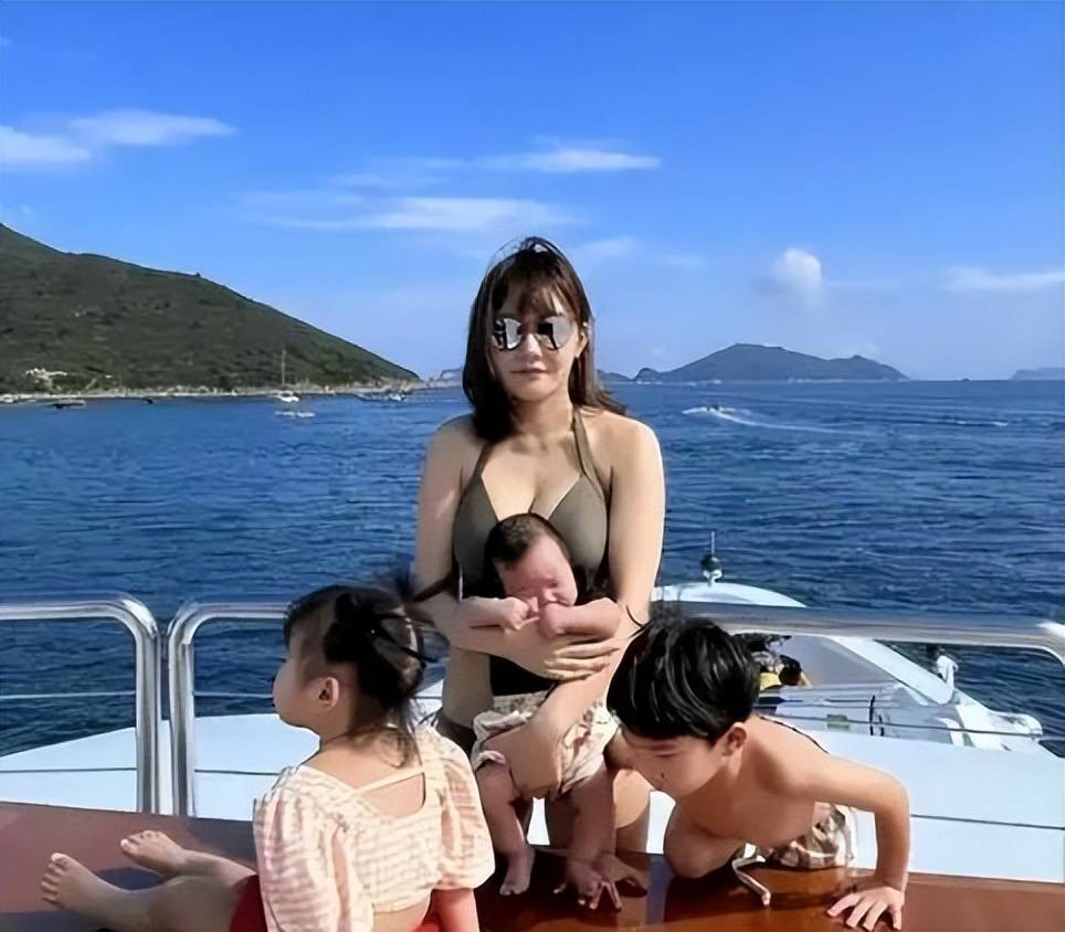 67岁香港富商婚外情9年 网红5年生4胎原配不知