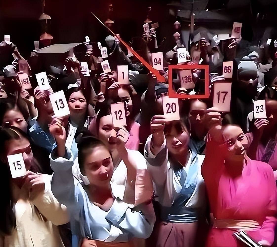 AI冲击下横店群演:美女泛滥,懒汉何去何从?