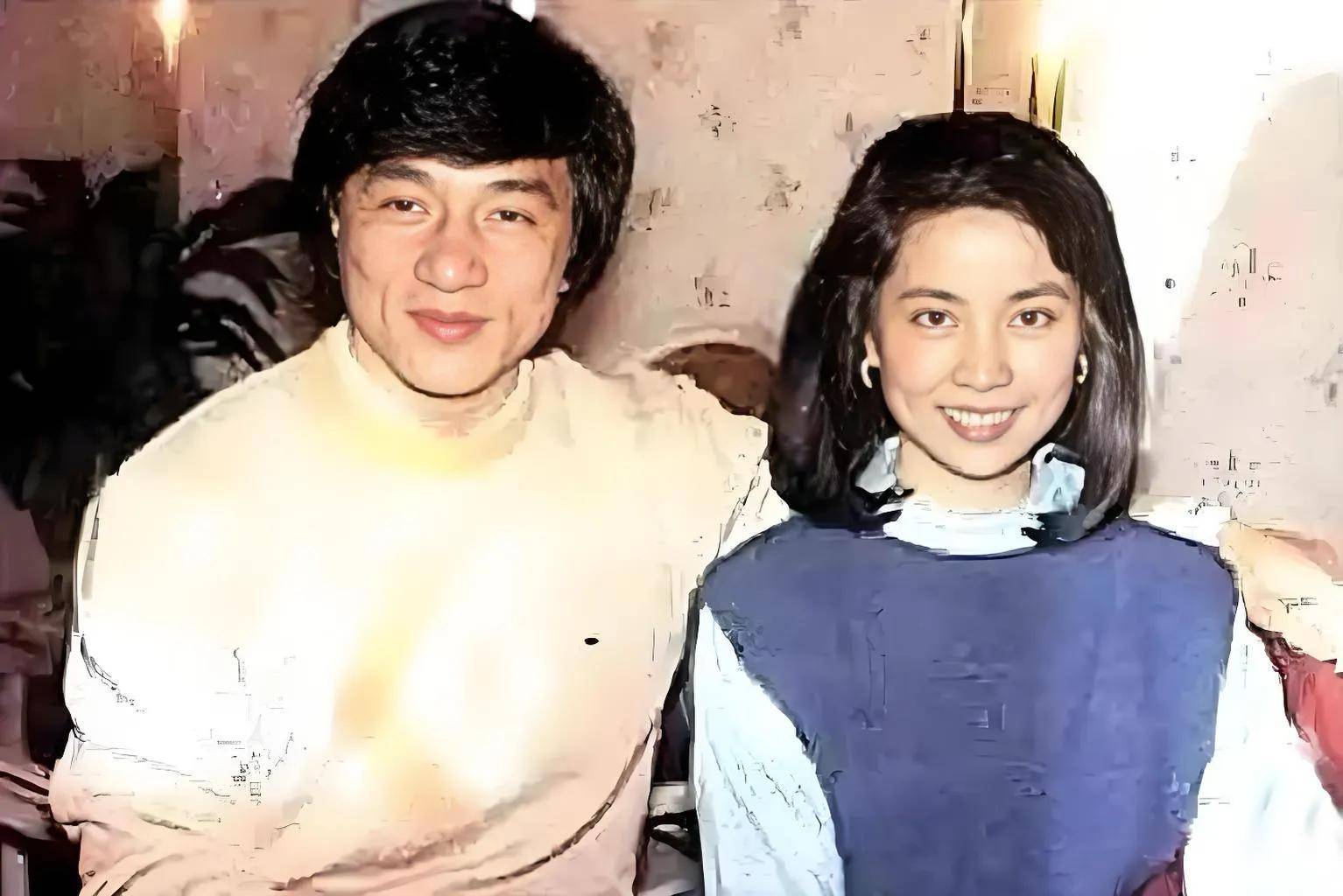 吴绮莉曝成龙拒认女儿内幕:无人要求亲子鉴定