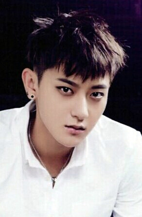 小鲜肉没演技却拿上亿?市场失控