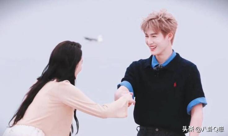 鹿晗情感风波升级:婚房迎新女友