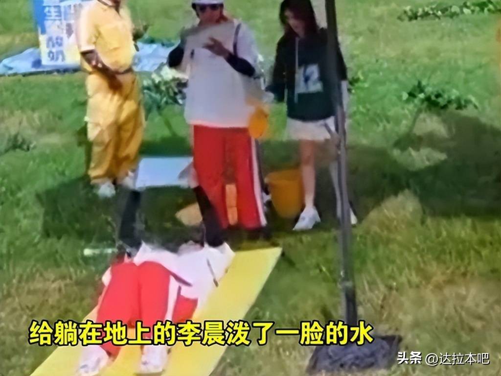 2026娱乐圈翻车潮:顶流跌落,无人同情