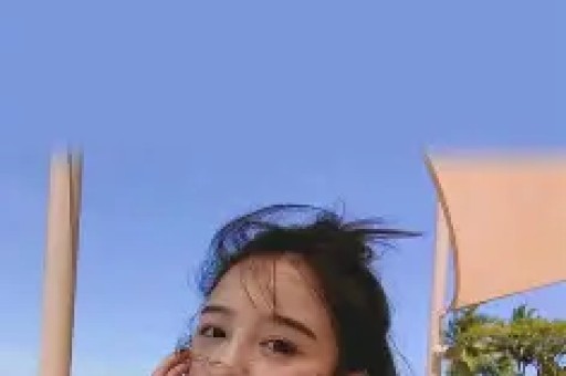 金秀贤复出风波：一张照引发的全球事件