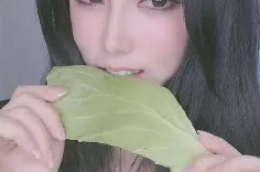 浙江女网红遭老公闺蜜背叛：’不就出个轨么’