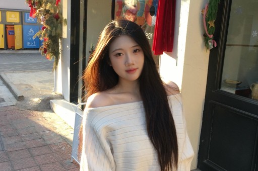 知名博主白冰婚内出轨被曝,聊天记录录音威胁实锤