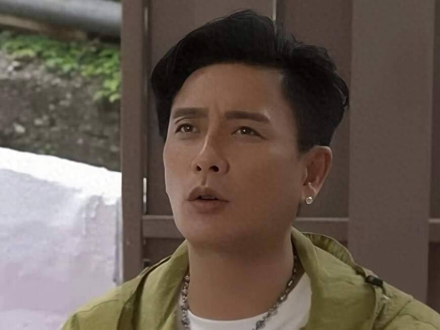 香港男星因父母离婚不婚 死前花光积蓄