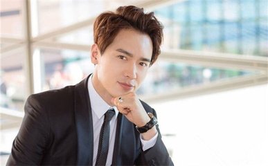 娱乐新闻图片