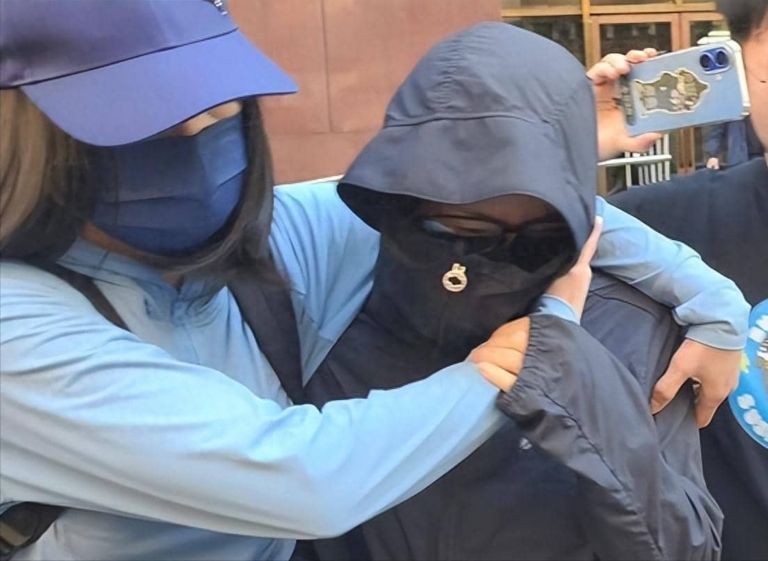 49岁杨锦屏投毒案：超级华法林老鼠药三次混入葡萄汁