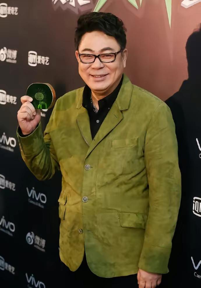 家有儿女“夏东海”扮演者高亚麟陷入家暴出轨风波,公众震惊!