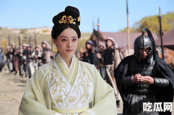 温婉直播失误引发争议，网友直呼“洗白”失败！